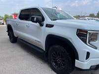 2022 GMC Sierra 1500 AT4X 4x4 Crew Cab with the powerful 6.2L V8 and only 59,153 km. Clean history w... (image 3)