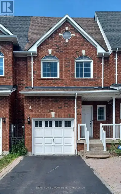 Main Floor - Spacious and well-maintained 2-story Townhome in high demand NW Ajax. Featuring 3 Bedro...
