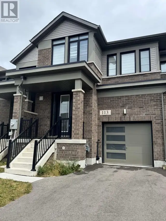113 FREEDOM CRESCENT Hamilton (Mount Hope), Ontario62868539419266122