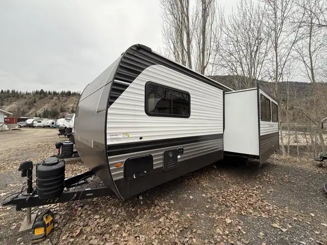 2026 KEYSTONE RV Hideout 291 BRWE in RVs & Motorhomes in Nelson - Image 2