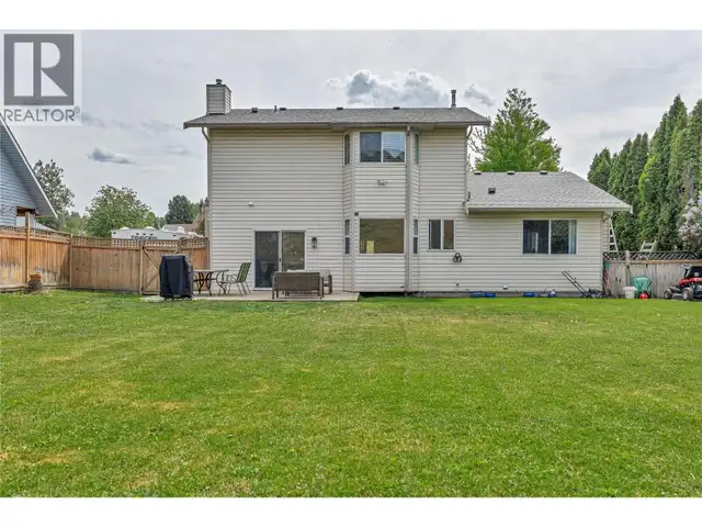 755 Wiseman Place Naramata, British Columbia in Houses for Sale in Penticton - Image 36