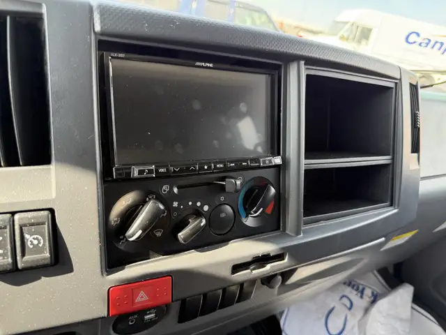 2022 Isuzu NRR CREW CAB | 16' BOX | LIFTGATE | DIESEL | 19500 GV in Cars & Trucks in Mississauga / Peel Region - Image 47