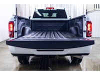 **ONE OWNER - ACCIDENT FREE** ORIGINAL FACTORY PRICE $98,555 178 KM This 2025 Ram 2500 4x4 Crew Cab... (image 8)