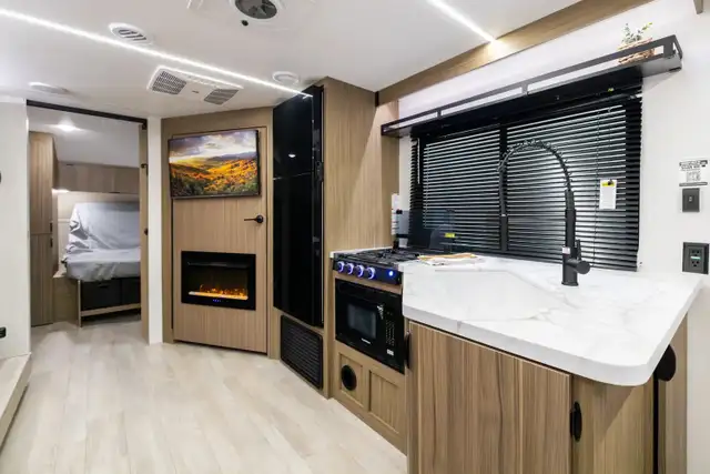 2026 Forest River SALEM 26ICE WITH BUNKS SAVE $10000 in Travel Trailers & Campers in Regina - Image 6