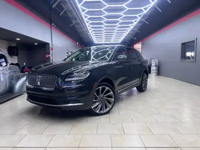 The 2022 Lincoln Nautilus Reserve AWD in a striking green finish combines elegance and performance w...