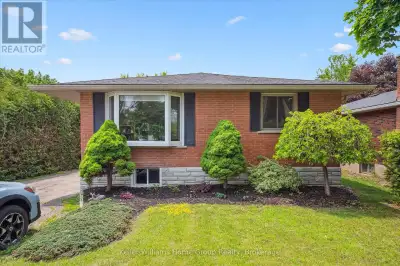 This solid brick bungalow with recently finished 2 bedroom LEGAL basement apartment creates opportun...