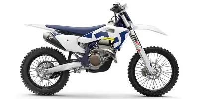 PRICE INCLUDES FREIGHT & PDI Engine Type: Single-Cylinder Displacement: 21.3 cu. in. (349.7 cc) Bore...