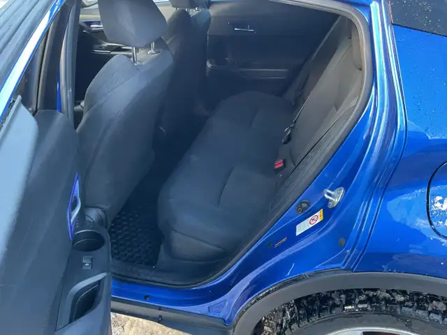 2019 Toyota C-HR in Cars & Trucks in Ottawa - Image 15