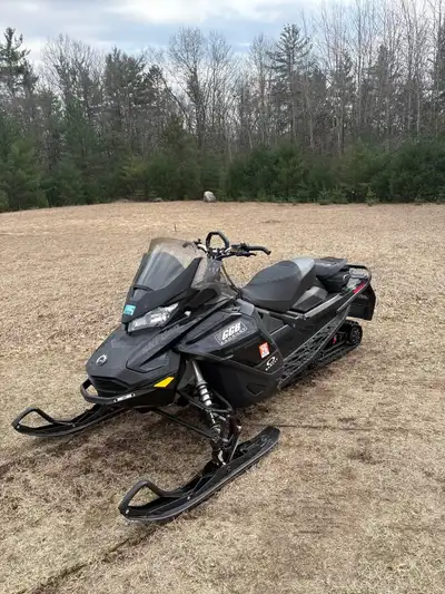 APPLY NOW: https://www.ridecollective.ca/get-pre-approved 2021 SKI-DOO RENEGADE ENDURO 850 Powerful...