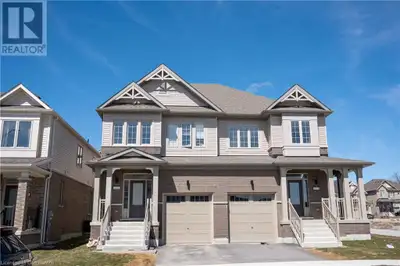 111 SAGEWOOD Avenue Barrie, Ontario