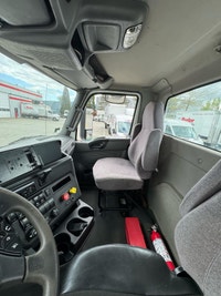 Ryder Stock ID: 239942 Transmission Type/Speed: AMT 13 Engine: DIESEL X15 GHG'17 450/1800 Horse Powe... (image 8)