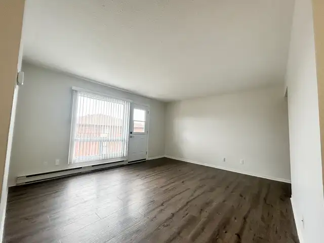 Apartment for Rent at North Murray Street, Downtown Trenton in Long Term Rentals in Trenton - Image 4