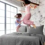 NEW 3 PIECE QUILT SET MICROFIBER BASKETWEAVE PATTERN BED SPREAD in Beds & Mattresses in Brandon - Image 4