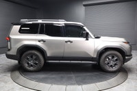 HEAD-UP DISPLAY, LANE CHANGE ASSIST, FRONT MASSAGE SEATS, TRAFFIC JAM ASSIST, SMART KEY SYSTEM Step... (image 1)