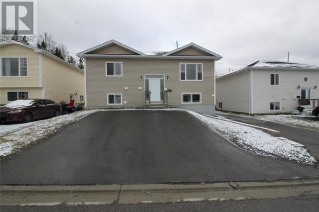 95 Pratt Street Corner Brook, Newfoundland & Labrador in Houses for Sale in Corner Brook - Image 2