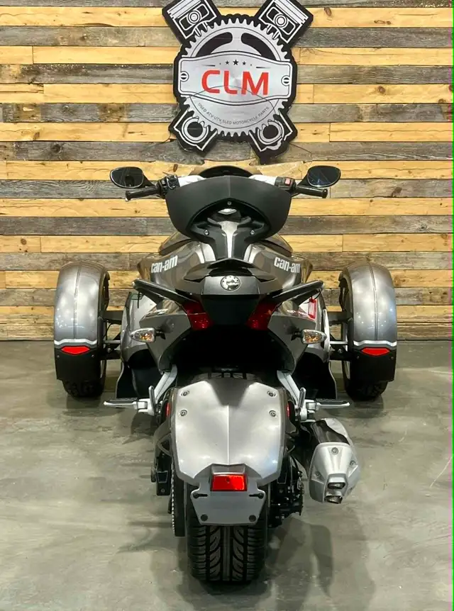 2013 BRP CAN-AM SPYDER RS SM-5 (MANUAL) + ONLY 30622 KM + WINDSH in Other in Ottawa - Image 8