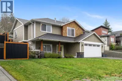 PUBLIC OPEN HOUSE SAT DEC 6 12:00-2:00. Welcome to 374 Point Ideal—modern family living in one of La...