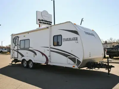 The 2010 Trailblazer T240S is a travel trailer from the Komfort Trailblazer lineup, built with a foc...