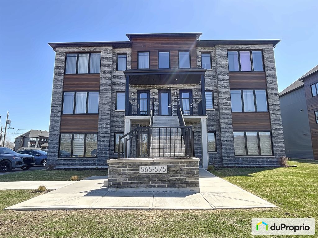 $429,900 - Condominium for sale in Ste-Marthe-Sur-Le-Lac — photo 1