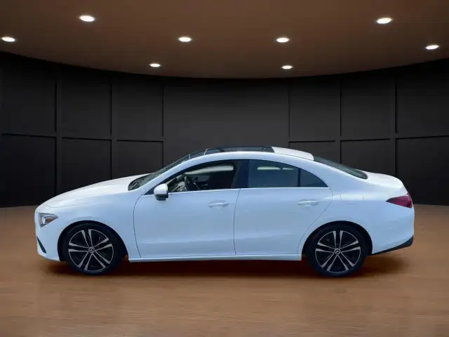 2025 Mercedes-Benz CLA 250 -Clean Carfax-SunRoof-Leather-