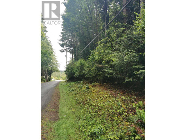 706 FERNHILL ROAD Mayne Island, British Columbia in Land for Sale in Victoria - Image 2