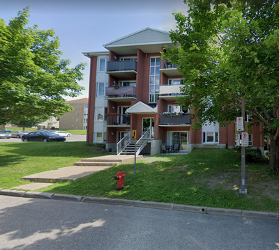 418-655-8281 À voir au 6390 Gabarit appartement #7, dans le quartier Lebourgneuf, superbe grand 4 1/...