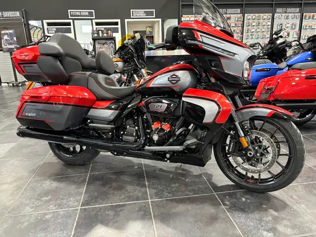 2026 Harley-Davidson CVO Street Glide Limited in Street, Cruisers & Choppers in Sudbury - Image 4