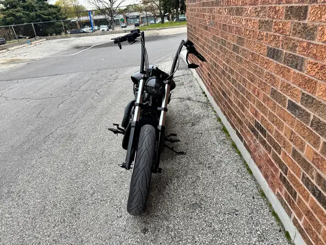 2011 Harley-Davidson V-Rod **CUSTOM BODY KIT** **VANCE & HINES P in Street, Cruisers & Choppers in Markham / York Region - Image 13