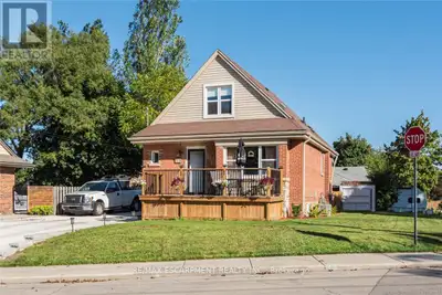 Completely restored from the outside walls. Current owners spent hundreds of thousands on restoring...