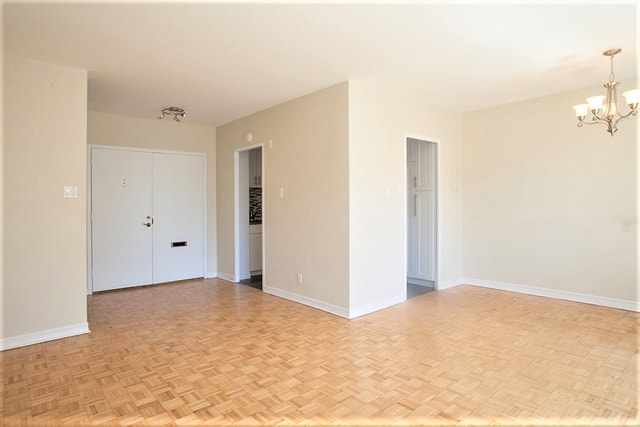 4555 Bonavista Avenue — photo 3
