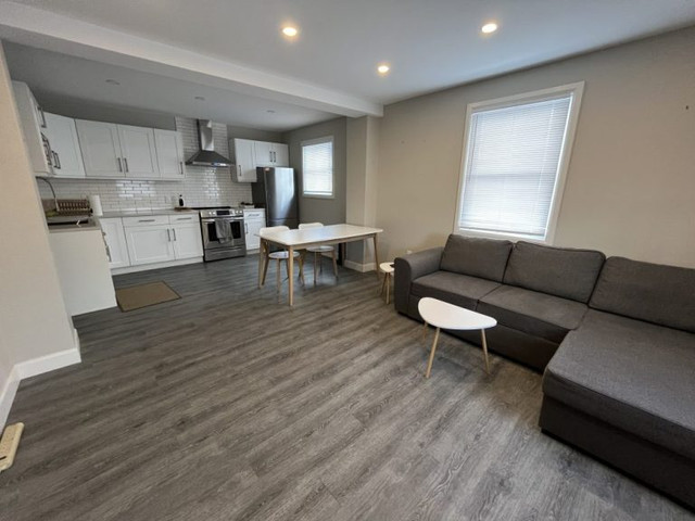 2 Bed, 1 Bath 1-474 MacDonnell Street, Furnished & Inclusive! in Long Term Rentals in Kingston - Image 2