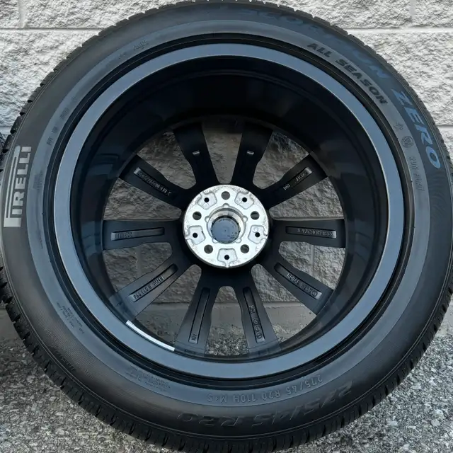 (99%) 4x BMW X5 | X6 20" OEM All Season Wheels Package in Tires & Rims in City of Toronto - Image 7