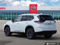 AWD, 10 Speakers, Apple CarPlay/Android Auto, Auto-dimming Rear-View mirror, Emergency communication... (image 4)