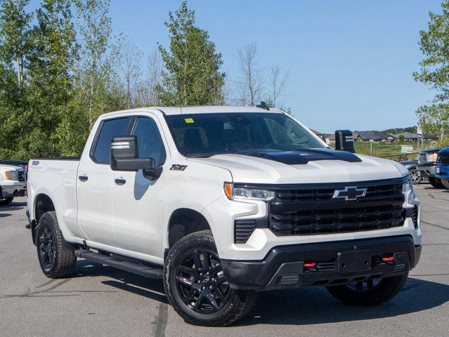 2023 Chevrolet Silverado 1500 LT Trail Boss - Tows up to 13,300 in Cars & Trucks in Belleville - Image 2