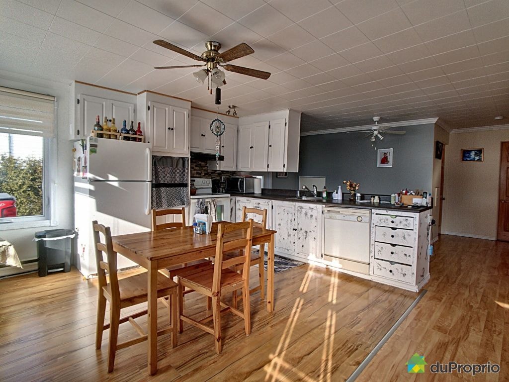 $135,000 - 2 Storey for sale in Ste-Jeanne-D'Arc — photo 1
