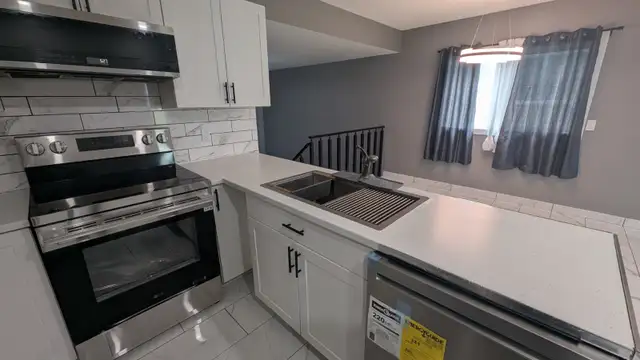 House for rent 1850$ per month+DD call 780-680-5800