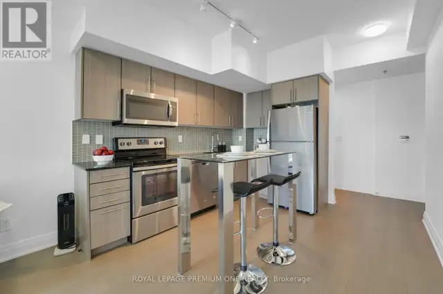 1510 - 55 SPEERS ROAD Oakville (QE Queen Elizabeth), Ontario62863787644034121