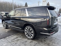Super Cruise | AKG Studio 19-Speaker Audio | Power Panoramic Sunroof | Head-Up Display | Front Seat... (image 5)