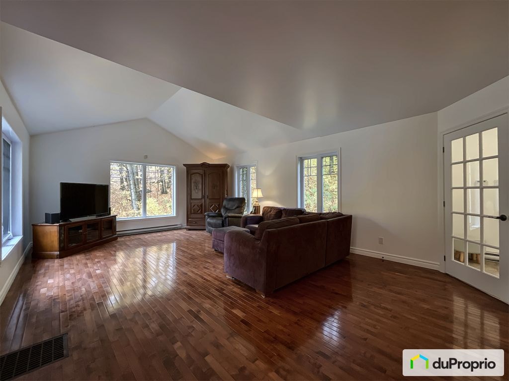 $704,620 - 2 Storey for sale in Shefford — photo 2