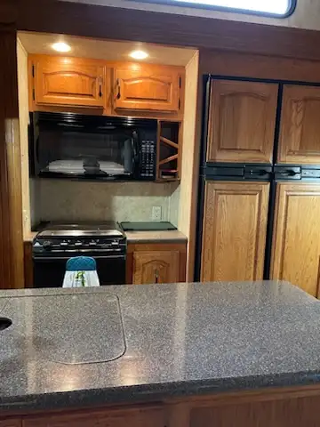 2011 Coachmen BROOKSTONE in Travel Trailers & Campers in Regina - Image 9