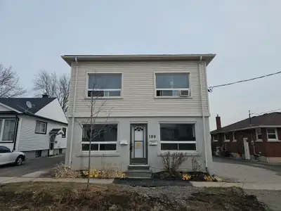 180 Pine St  - Upper House for Rent