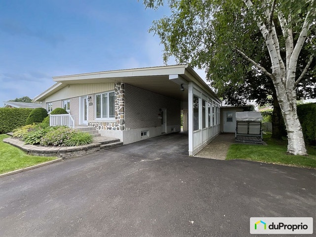 $499,000 - Bungalow for sale in St-Hyacinthe (Ste-Rosalie) — photo 2