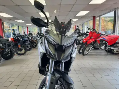 Spec Value Engine Type V4 Granturismo, 90°, 4 valves per cylinder, counter‑rotating crankshaft, Twin...