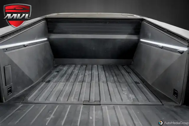2024 Tesla Cybertruck Cyberbeast Cyberbeast | Full Self-Drivi... in Cars & Trucks in Oakville / Halton Region - Image 8
