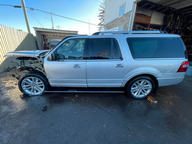 2017 Ford Expedition for PARTS ONLY in Auto Body Parts in Calgary - Image 4