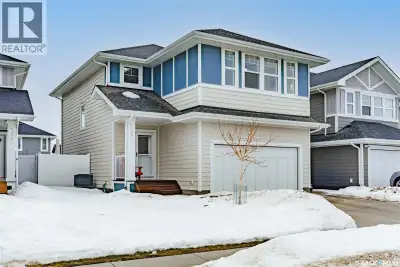 Welcome to 343 Stilling Manor in Saskatoon's Rosewood neighbourhood. Buyers, this home is exactly wh...