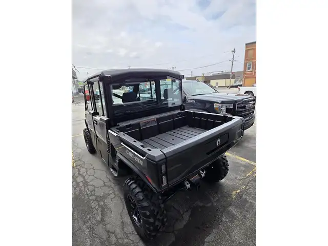 2026 Can-Am DEFENDER MAX XT CAB HD11 in ATVs in New Glasgow - Image 5