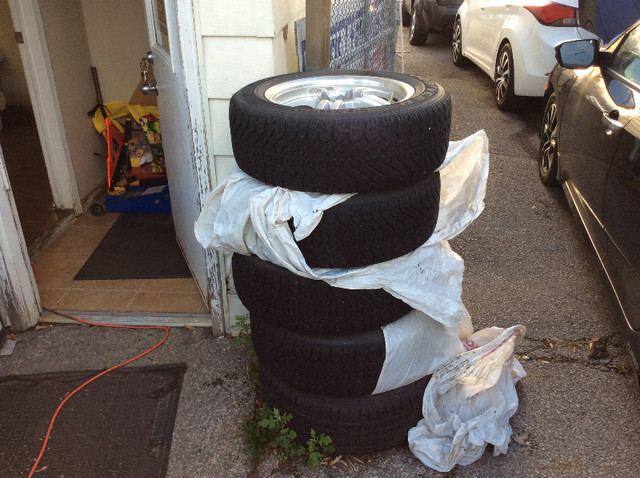 HONDA ACCORD WINTE RIMS AND TIRES ...215/60/16..GOOD YEAR  TIRES in Tires & Rims in Markham / York Region - Image 2