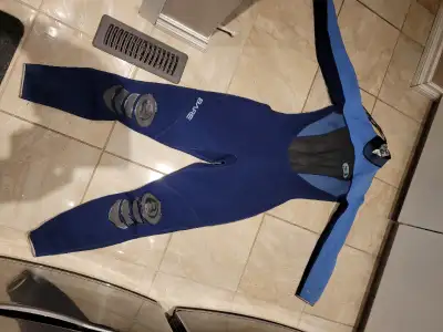 Bare Velocity 3/2 Full Wetsuit, Women’s Size 12,, View more