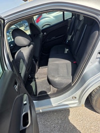 2010 Ford Fusion SEL Year: 2010 Make: Ford Model: Fusion Mileage: 215,489 Km Transmission: Automatic... (image 5)